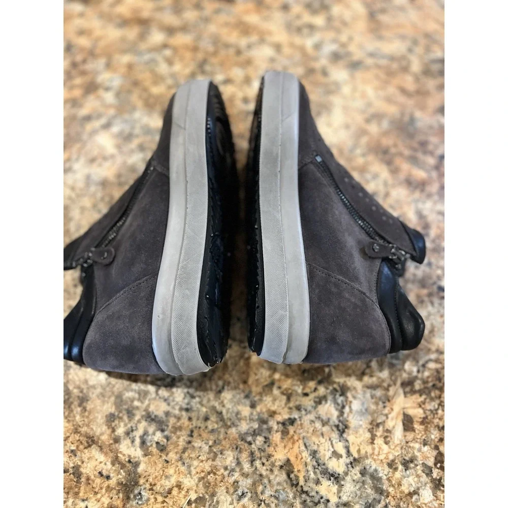 Igi&Co Womens Hidden Wedge Sneakers Gray Suede Side Zip Size 41‎ EU / 10-10.5 US